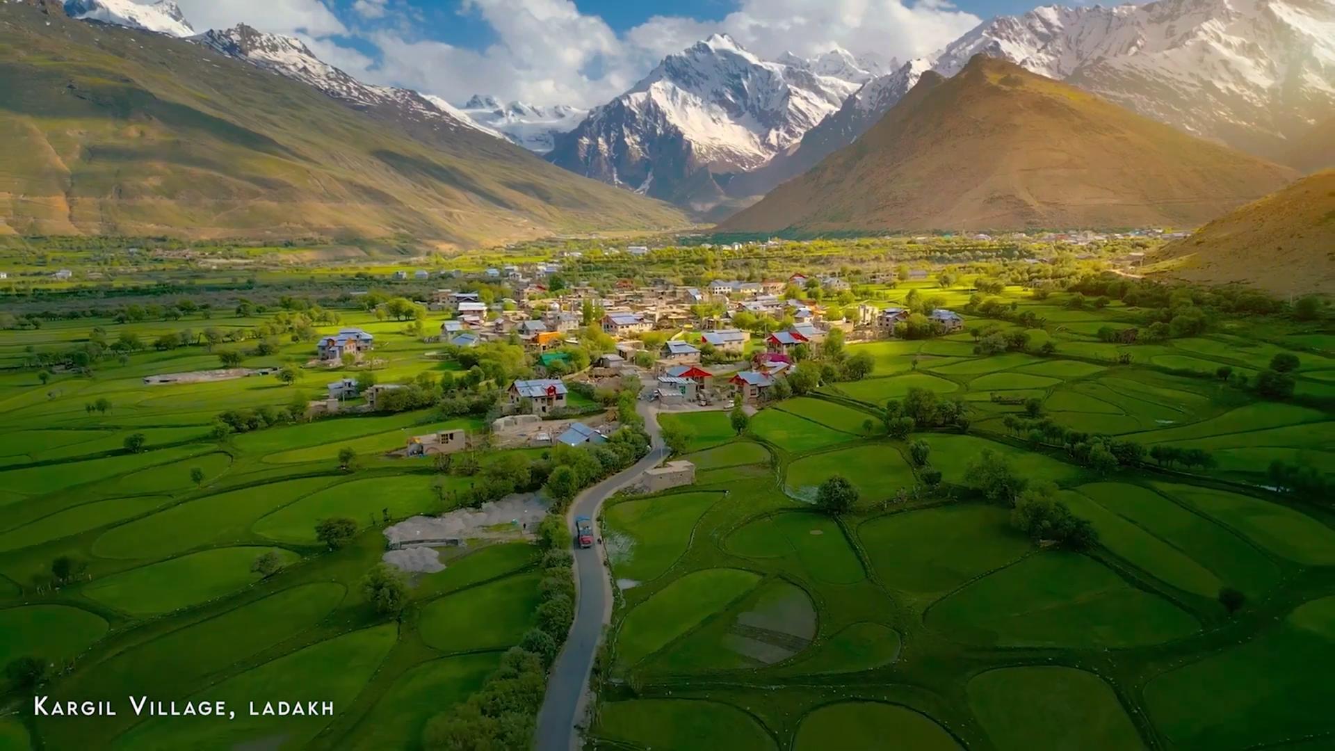 Explore package themes